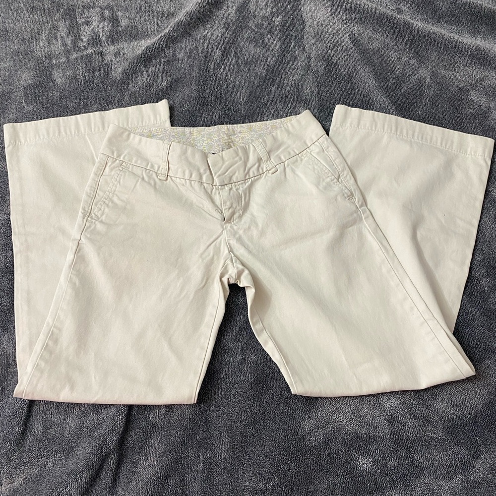 Y2K Style Woman’s GAP Flare Low Rise Cream Dress Pants. Size 1 Reg